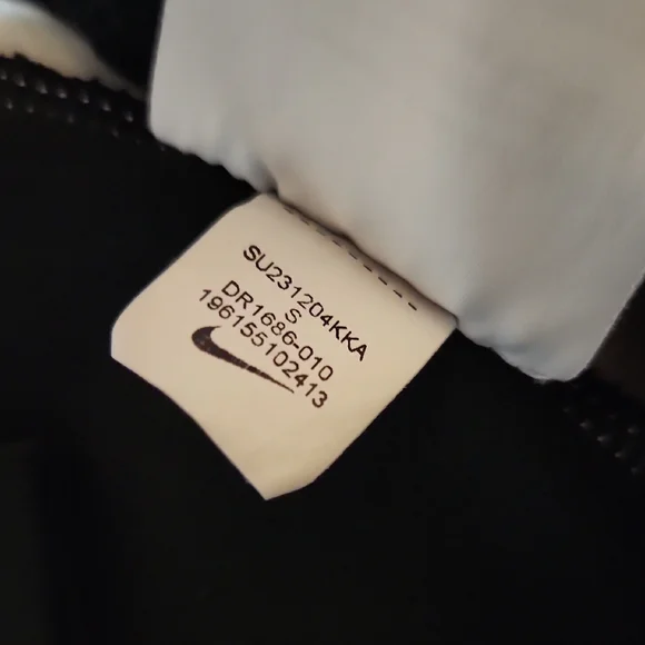 Nike Black and White Men's Track Jacket - Picture 11 of 11